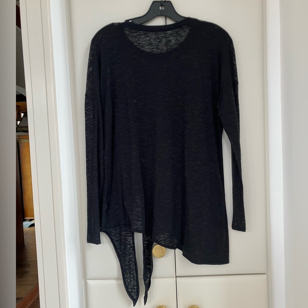Lululemon long sleeve shirt with tie at left hip - Picture 2 of 5